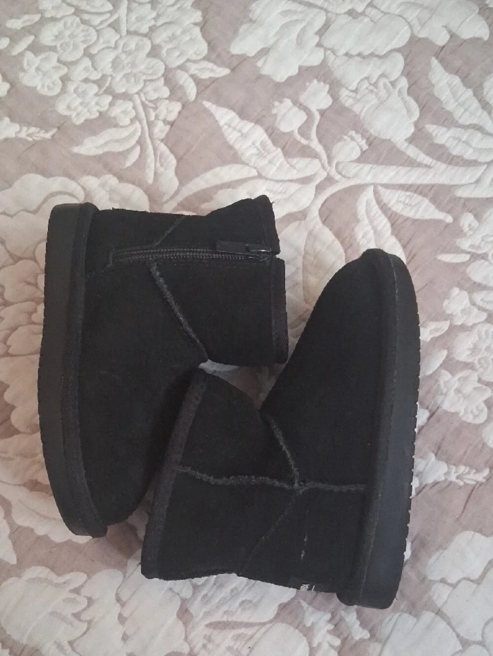 Koolaburra By UGG Kids Black Plush-Lined Pull-On Boots